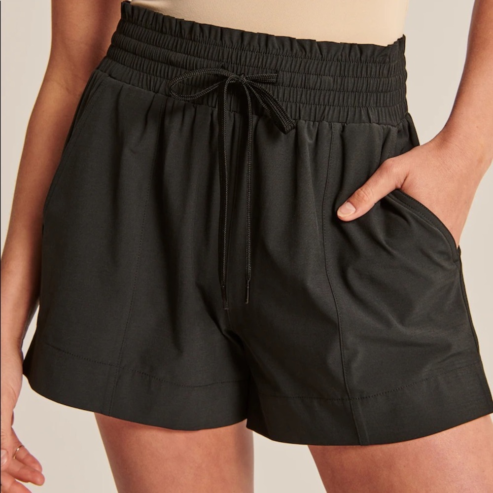 Abercrombie & Fitch Traveler Shorts Small